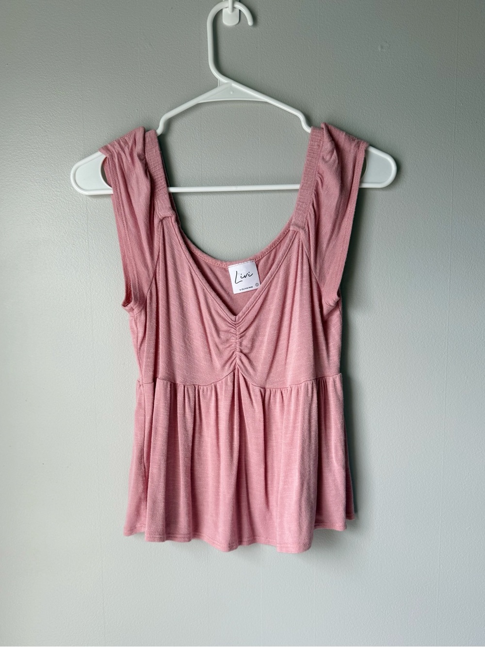 Livi by Olivia Rae Flowy Light Pink Short Sleeve Baby Doll Top - Picture 1 of 3